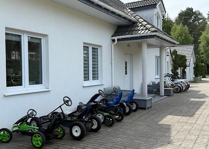 Osrodek Wypoczynkowy Slonce Bobolin Village de vacances Dąbki